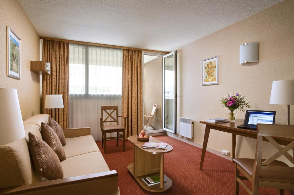 Citadines Centre Meriadeck Bordeaux Bordéus Quarto foto